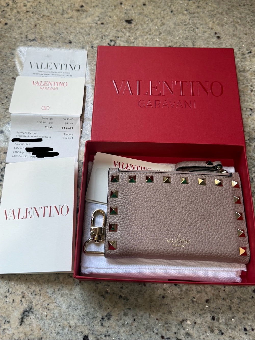 Valentino Rockstud Grainy Calfskin Cardholder With Zipper